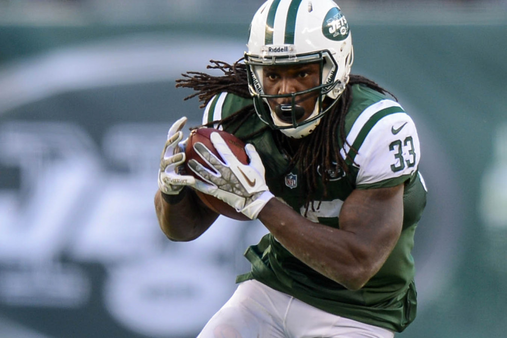 EAST RUTHERFORD, NJ - NOVEMBER 3: Running back Chris Ivory #33 of the New York Jets carries the ball in the 2nd half of the Jets 26-20 win over the New Orleans Saints at MetLife Stadium on November 3, 2013 in East Rutherford, New Jersey. (Photo by Ron Antonelli/Getty Images)